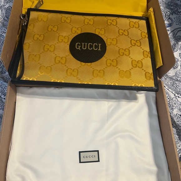 Gucci Off The Grid Clutch - Picture 3 of 10